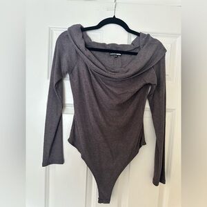 NWOT* Fashion Nova Charcoal Ribbed Off-Shoulder Bodysuit- Size Large